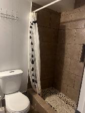 lake view rooms with private bathrooms, near bridge for rent - Photo 4