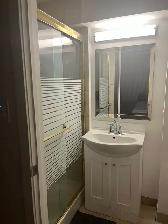 lake view rooms with private bathrooms, near bridge for rent - Photo 8