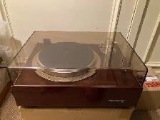 Pioneer EXCUSIVE P10 turntable