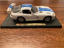 1997 Dodge Viper GTS-R, Maisto 1:18 Scale Diecast model - Photo 2