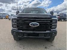 2025 Ford F-350 Platinum 6.7L Diesel/Touch Nav/Pano/Camera - Photo 6