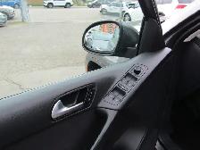 2014 Volkswagen Tiguan 4MOTION 4dr Auto Trendline turbocharged 2 - Photo 12