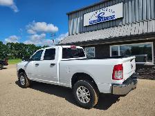 2019 Ram 3500 Crew Cab 4X4 Tradesman 6.7L - Rebuilt Title - Photo 2