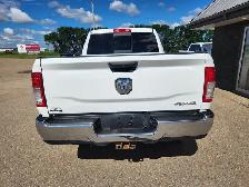 2019 Ram 3500 Crew Cab 4X4 Tradesman 6.7L - Rebuilt Title - Photo 6