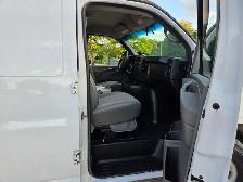 2014 Chevrolet Express RWD 3500 135' - Photo 10