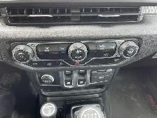 Jeep Wrangler Sport 2025 - Photo 17