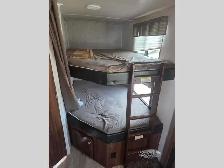 2018 Heartland Wilderness 2850BH - Photo 11