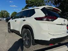 2024 Nissan Rogue AWD S-NO ACCIDENT-LOW MILEAGE-BLIND SPOT MONIT - Photo 7