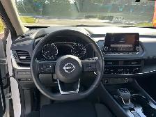 2024 Nissan Rogue AWD S-NO ACCIDENT-LOW MILEAGE-BLIND SPOT MONIT - Photo 19