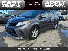 2018 Toyota Sienna Back Cam, Bluetooth, Well Maintained