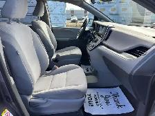 2018 Toyota Sienna Back Cam, Bluetooth, Well Maintained - Photo 8