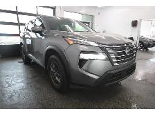 2024 Nissan Rogue S / AWD - Photo 8