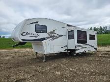 2006 Keystone 276EFS 27 Ft T/A Fifth Wheel Trailer Cougar