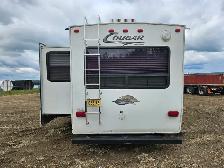 2006 Keystone 276EFS 27 Ft T/A Fifth Wheel Trailer Cougar - Photo 8