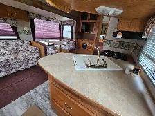 2006 Keystone 276EFS 27 Ft T/A Fifth Wheel Trailer Cougar - Photo 11