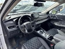 2024 Mitsubishi OUTLANDER - Photo 5