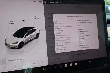 2022 Tesla Model 3 - Photo 17