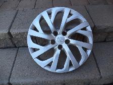 COROLLA WHEEL COVER, 16 INCH.