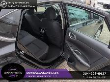 2019 Nissan Sentra SV - Photo 9