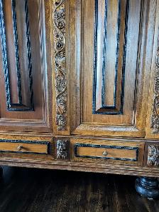 Antique Linen Cabinet - Photo 6