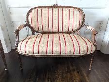 Antique French Settee - Photo 7