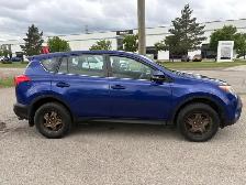 2015 Toyota RAV4 4dr LE - Photo 2
