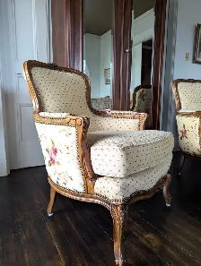 Antique Style French Bergere Chairs - Photo 3