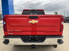 2024 Chevrolet Silverado 2500HD LT 4WD DIESEL/ ACCIDENT-FREE/ TO - Photo 26