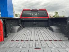 2024 Chevrolet Silverado 2500HD LT 4WD DIESEL/ ACCIDENT-FREE/ TO - Photo 29