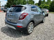 2019 Buick Encore AWD 4dr Essence CERTIFIED - Photo 5