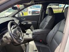 2024 Cadillac XT4 Premium Luxury - Photo 10
