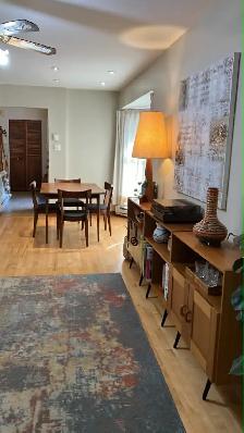 Mid century. TECK TEAK ou NOYER. Ensemble salle à manger. Table.