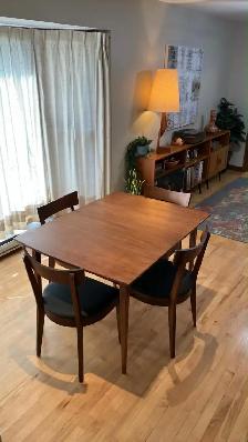 Mid century. TECK TEAK ou NOYER. Ensemble salle à manger. Table. - Photo 5