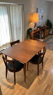 Mid century. TECK TEAK ou NOYER. Ensemble salle à manger. Table. - Photo 7