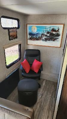 Grey Wolf travel trailer camper for sale - Photo 7