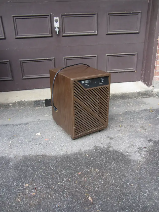 Deshumidificateur Mastercraft D28 dehumidifier 28 chopines pour