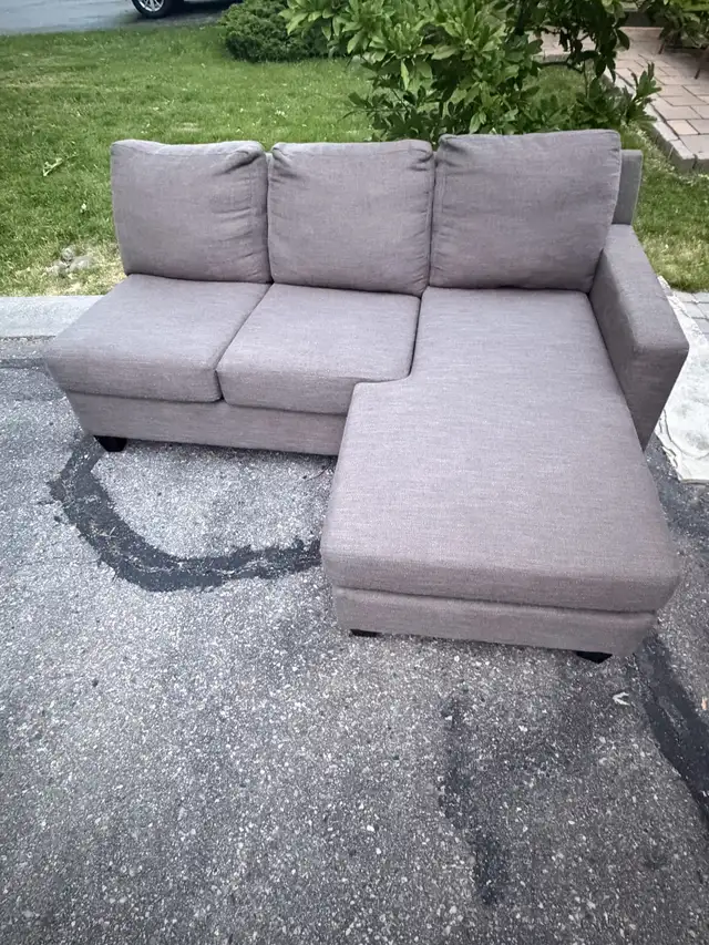 Grey Sectional Sofa with chaise