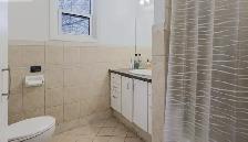 7Bed 3Bath McMaster Student Housing – Rooms Available (Westdale) - Photo 5