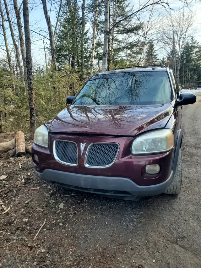 2009 Pontiac Montana Van
