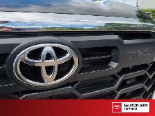 2026 Toyota Tundra SR SR5, ONE OWNER, NO ACCIDENTS, TOYOTA CE... - Photo 9