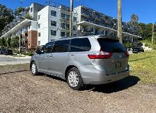 2017 Toyota Sienna LE AWD 7 Passenger - Photo 3