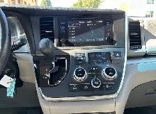 2017 Toyota Sienna LE AWD 7 Passenger - Photo 7