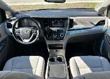 2017 Toyota Sienna LE AWD 7 Passenger - Photo 10
