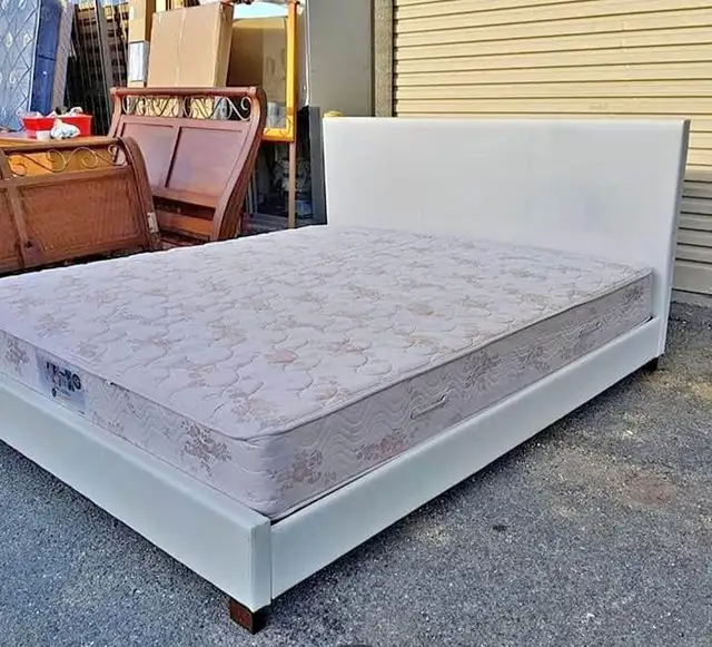 TORONTO SALE!brand new bed frames available all sizes