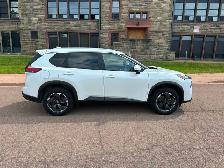2025 Nissan Rogue S V Moonroof