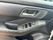 2025 Nissan Rogue S V Moonroof - Photo 2