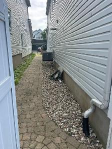 Weeds removal and landscaping - Photo 2