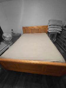 3 Piece Oak Bedroom Set - Photo 3