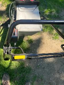 Tondeuse commercial Honda autotractée-500$ - Photo 8