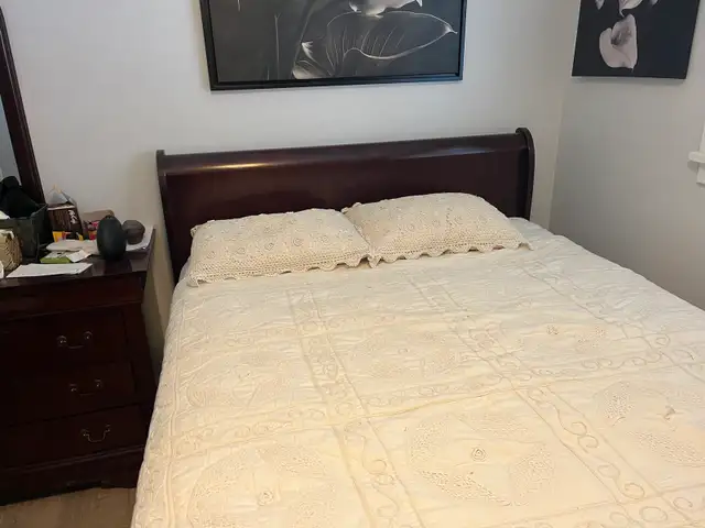 solid cherrywood queen size bedroom set